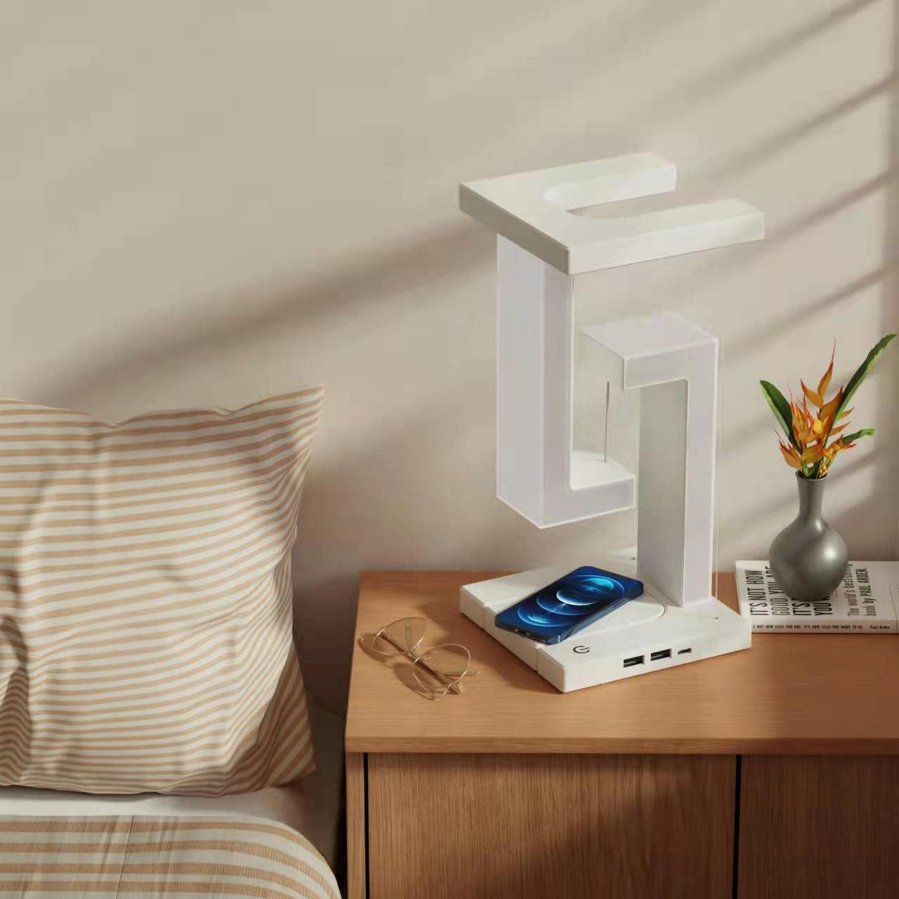 Floating Lamp Wireless Charging